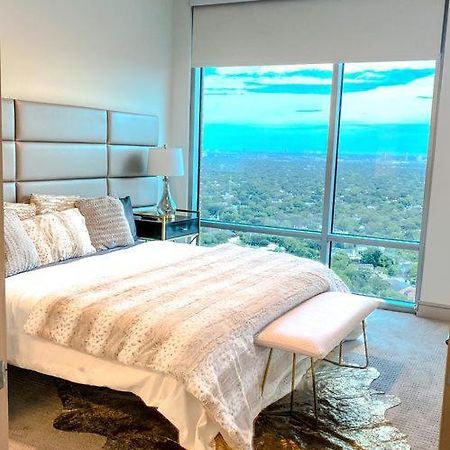 Medcenter Vacation Glasspad Skyline Views, 1 Free Prking Spot, Sleeps 4, Ask For Rental Car Option Houston Dış mekan fotoğraf